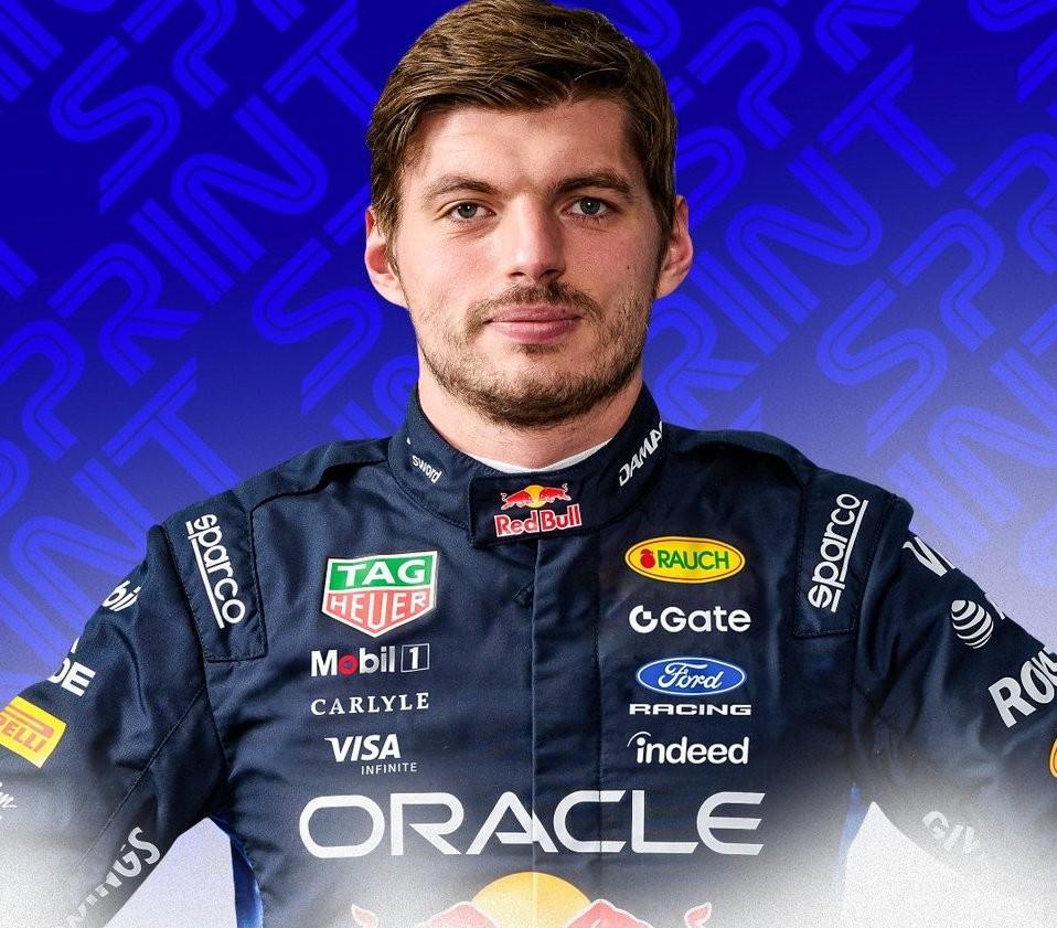 F1新加坡站冲刺赛：维斯塔潘杆位夺冠，共计9辆赛车退赛